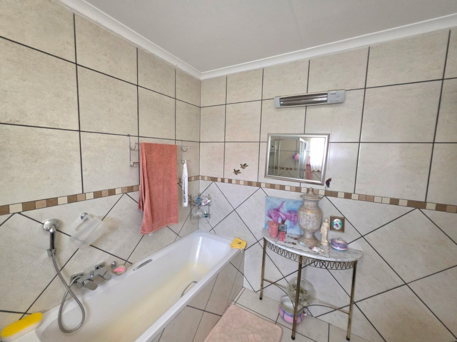 2 Bedroom Property for Sale in Panorama Free State